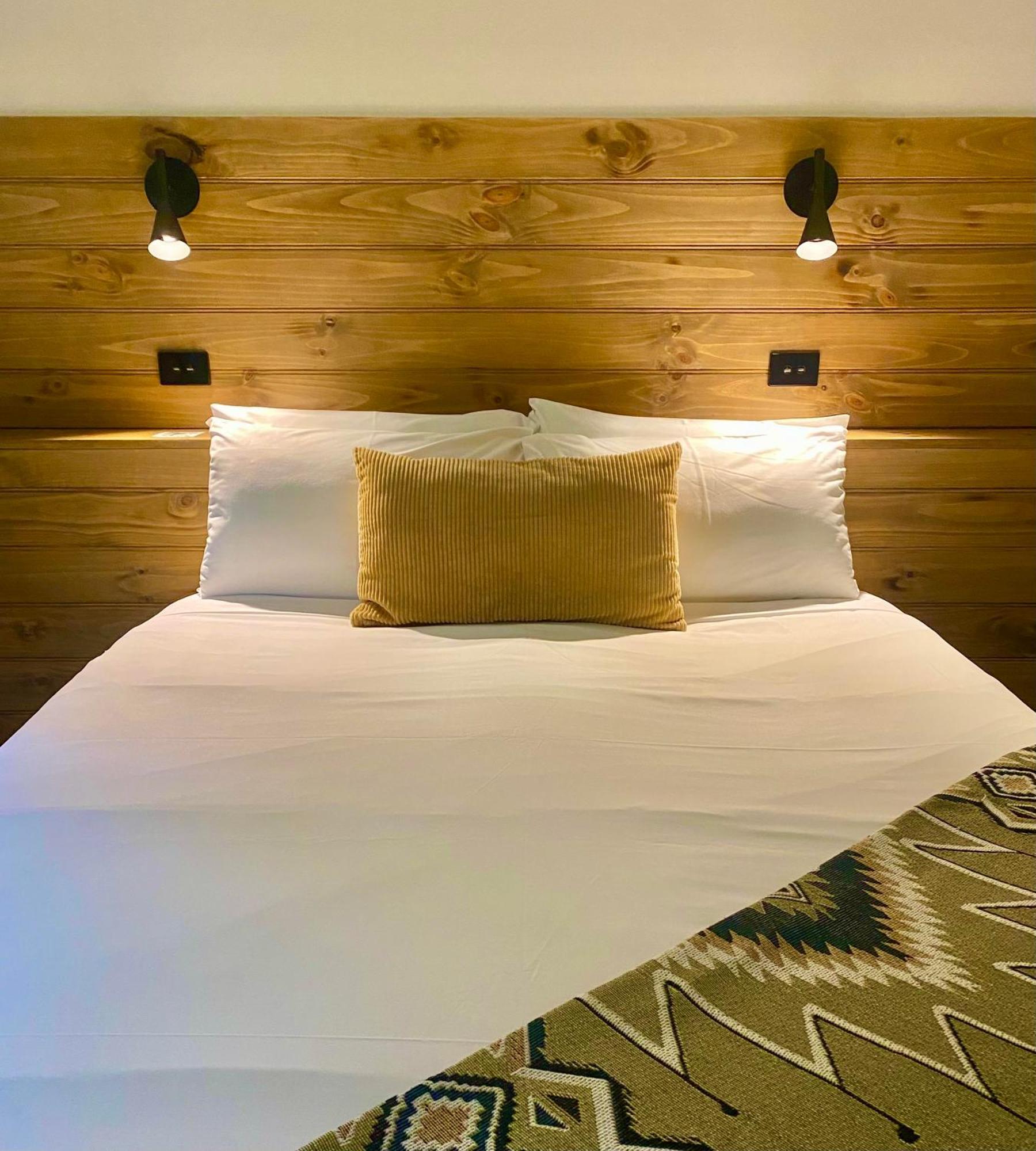 The Warby, Where Mid-Century Style Meets The Mountains Ворбертон Екстер'єр фото