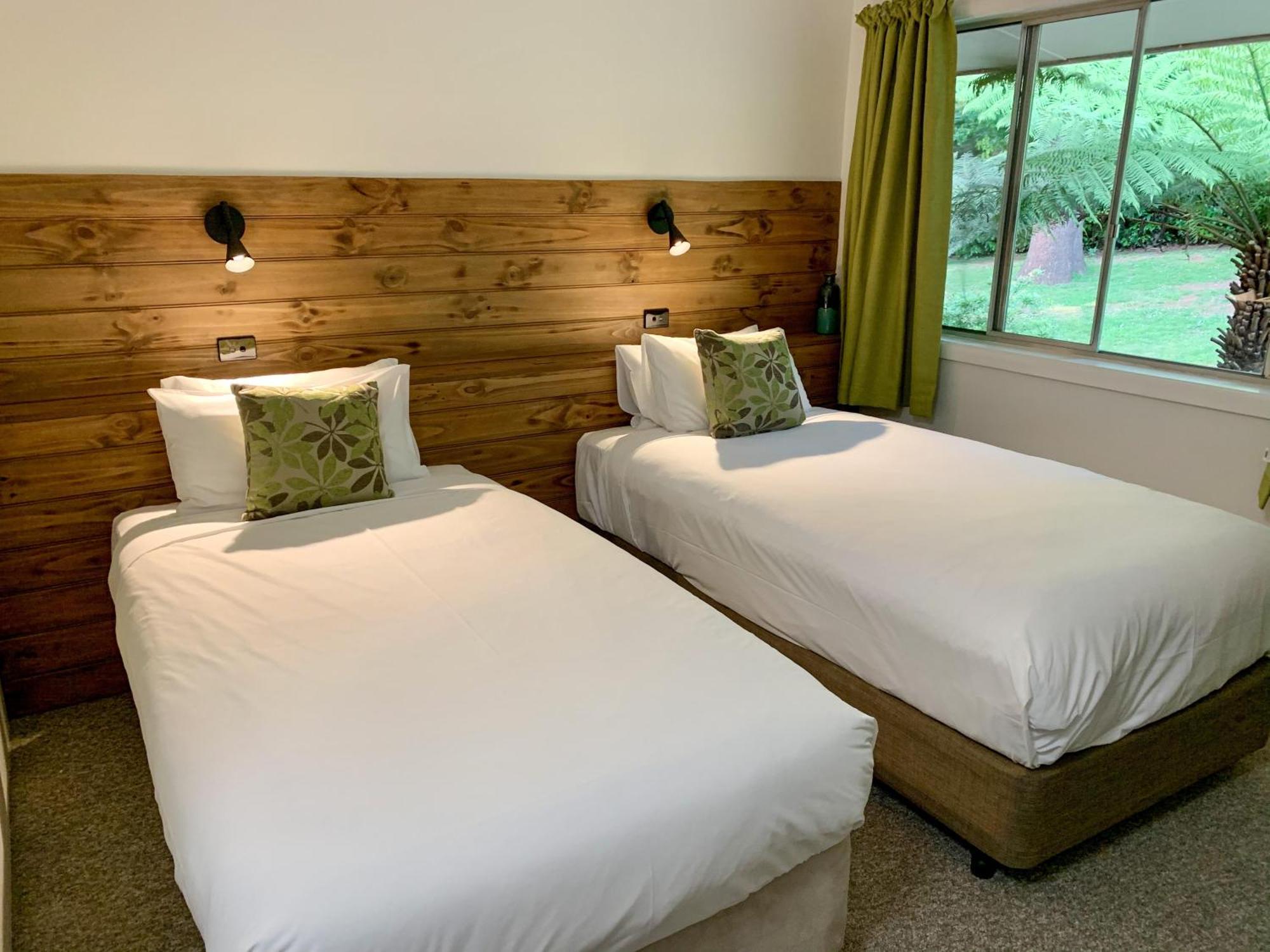 The Warby, Where Mid-Century Style Meets The Mountains Ворбертон Екстер'єр фото